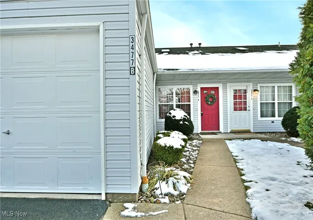 2nd image of 3477 Ivy Hill Cir #B, Cortland, OH 44410 | MLS# 5175637