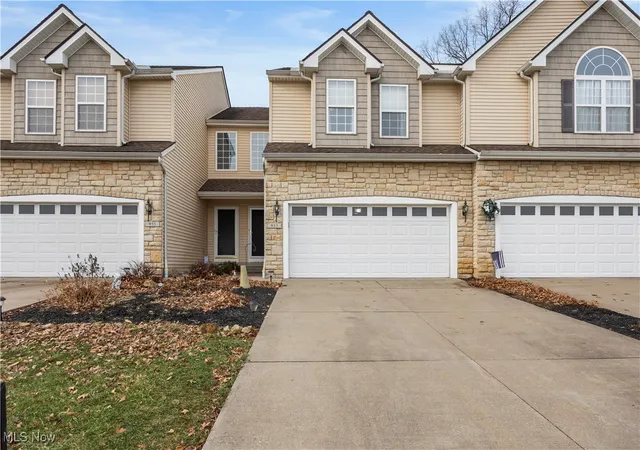 Homes for sale in Amherst, OH | 953 Longitude Ln, Amherst, OH 44001 | MLS# 5177777