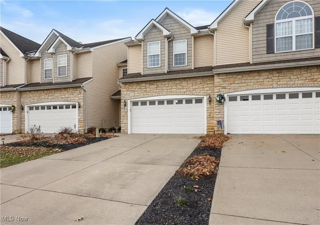 Homes for sale in Amherst, OH | 953 Longitude Ln, Amherst, OH 44001 | MLS# 5177777
