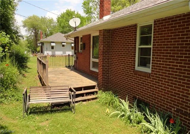 Homes for sale in Chester, WV | 24 Hawthorne Ln, Chester, WV 26034 | MLS# 5178017