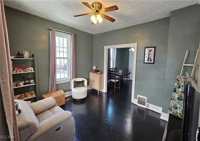 Homes for sale in Chillicothe, OH | 463 Laurel St, Chillicothe, OH 45601 | MLS# 5178202