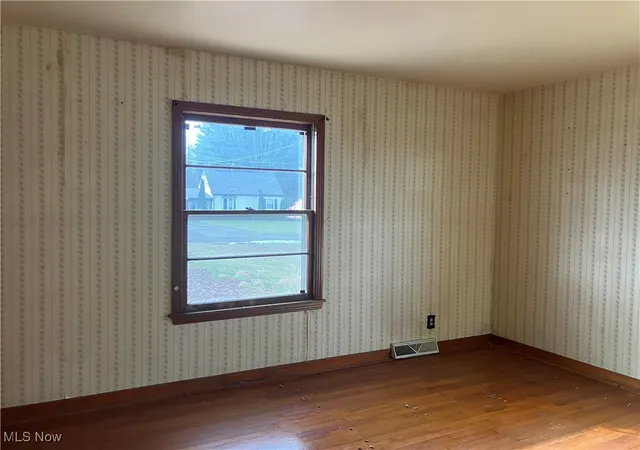 4th image of 4234 Lake Rd, Youngstown, OH 44511 | MLS# 5178631