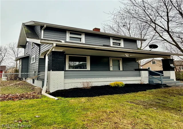 2nd image of 2010 18th St Ne, Canton, OH 44705 | MLS# 5178647