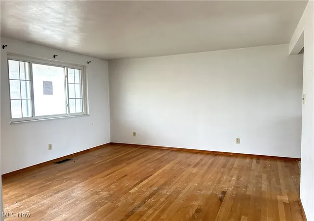 4th image of 225 Petrick Ave, Mingo Junction, OH 43938 | MLS# 5178432