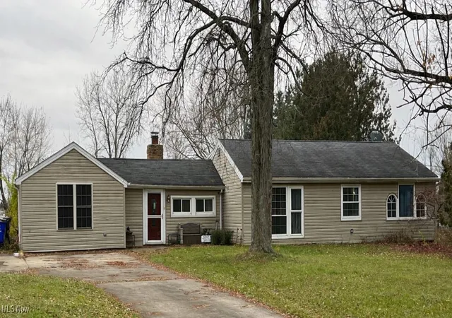 Homes for sale in Streetsboro, OH | 632 Edmond Ave, Streetsboro, OH 44241 | MLS# 5179354