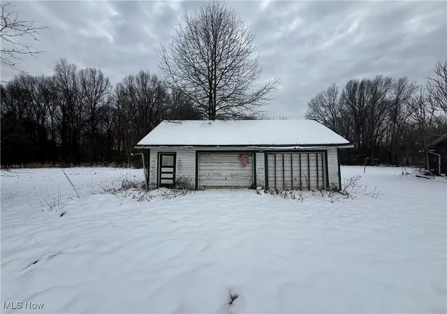 Homes for sale in Youngstown, OH | 2849 Mcguffey Rd, Youngstown, OH 44505 | MLS# 5178408