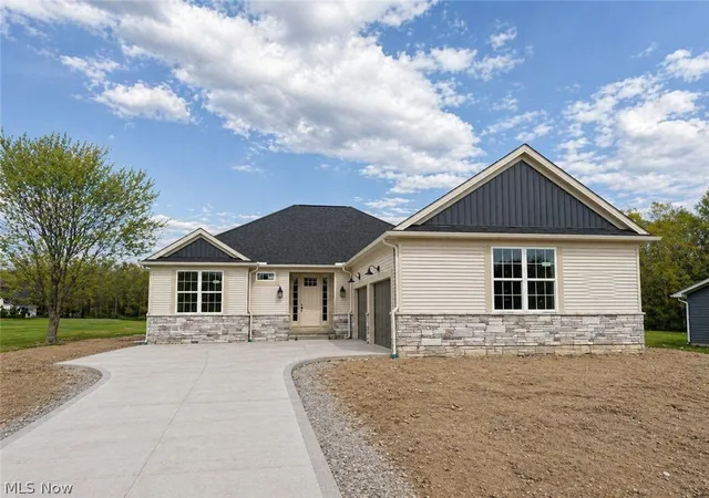 Photo 2 of Single family home for sale at 3647 Williams Ct, Avon, OH 44011 | MLS# 5176573 | Listing updated on 2026-08-04