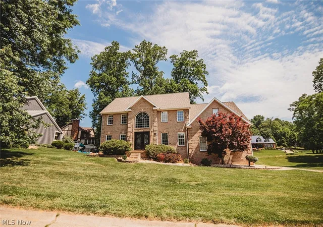 Photo 2 of Single family home for sale at 5123 Glenbrook Dr, Vienna, WV 26105 | MLS# 5179409 | Listing updated on 2026-08-31