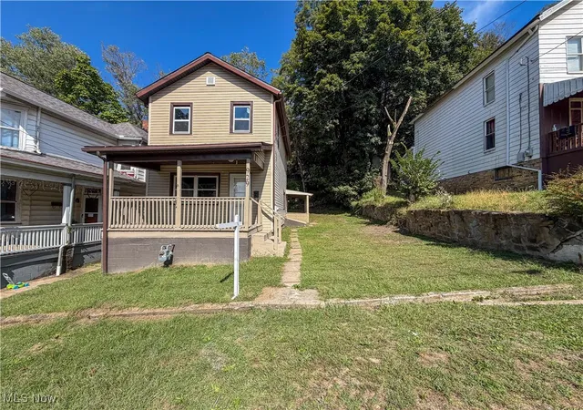 Homes for sale in East Liverpool, OH | 929 Bank St, East Liverpool, OH 43920 | MLS# 5180671