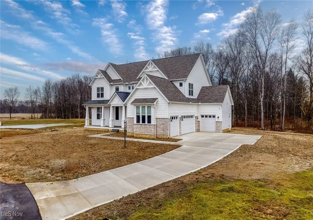 Photo 3 of Single family home for sale at 1166 Reserve Blvd, Wadsworth, OH 44281 | MLS# 5179037 | Listing updated on 2026-07-10