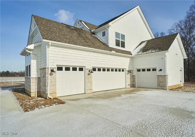 Photo 4 of Single family home for sale at 1166 Reserve Blvd, Wadsworth, OH 44281 | MLS# 5179037 | Listing updated on 2026-07-10