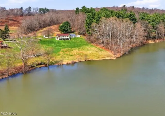 Homes for sale in Dellroy, OH | 1430 Magnolia Rd Sw, Dellroy, OH 44620 | MLS# 5181057