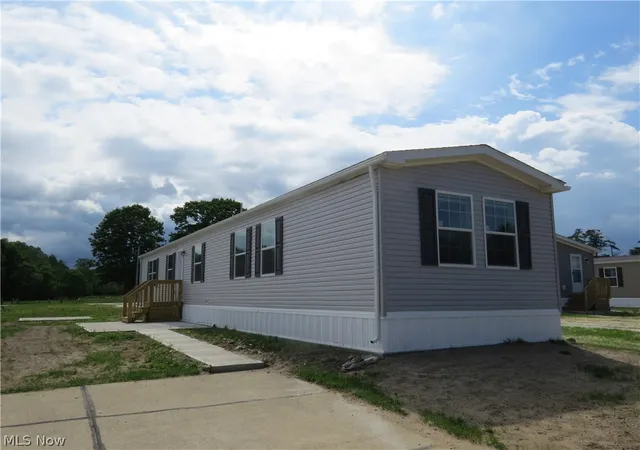 1st image of 2659 Lake Breeze Dr, Madison, OH 44057 | MLS# 5181323