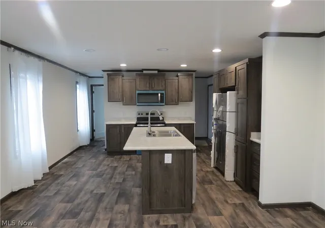 4th image of 2663 Lake Breeze Dr, Madison, OH 44057 | MLS# 5181312