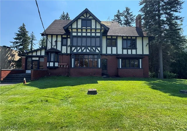1st image of 1357 5th Ave, Youngstown, OH 44504 | MLS# 5177939