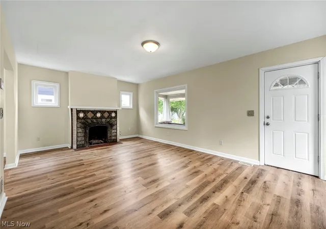 Photo 2 of Single family home for sale at 970 Hunt St, Akron, OH 44306 | MLS# 5176908 | Listing updated on 2026-07-02