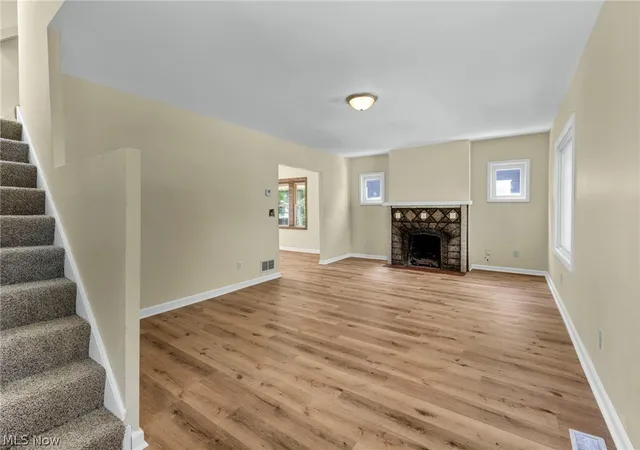 Photo 4 of Single family home for sale at 970 Hunt St, Akron, OH 44306 | MLS# 5176908 | Listing updated on 2026-07-02