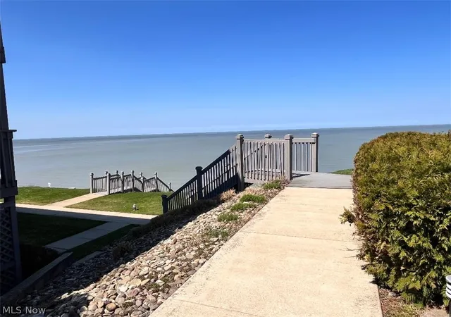 3rd image of 5237 W Lake Rd W, Saybrook, OH 44004