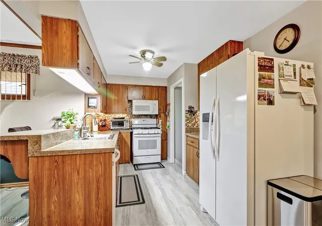Photo 3 of Sale Pending at 25550 Glenbrook Blvd, Euclid, OH 44117 | MLS# 5181580 | Listing updated on 2026-04-02