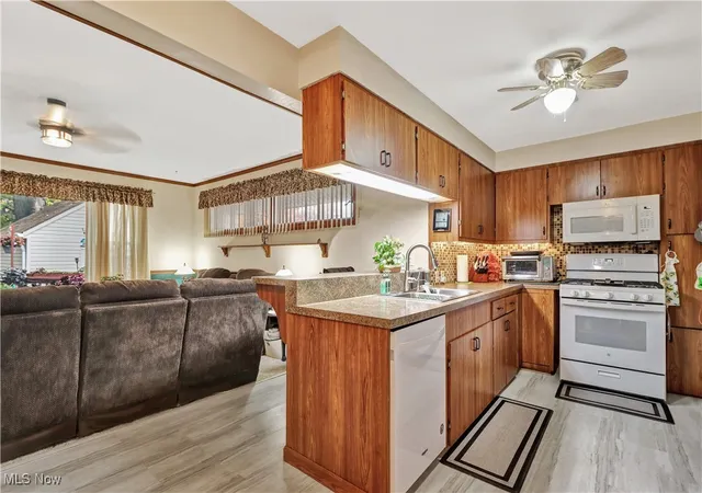 Photo 4 of Sale Pending at 25550 Glenbrook Blvd, Euclid, OH 44117 | MLS# 5181580 | Listing updated on 2026-04-02