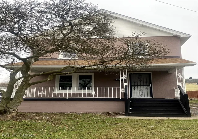 Photo 2 of Single family home for sale at 1711 Manhattan, Youngstown, OH 44509 | MLS# 5181940 | Listing updated on 2026-08-28