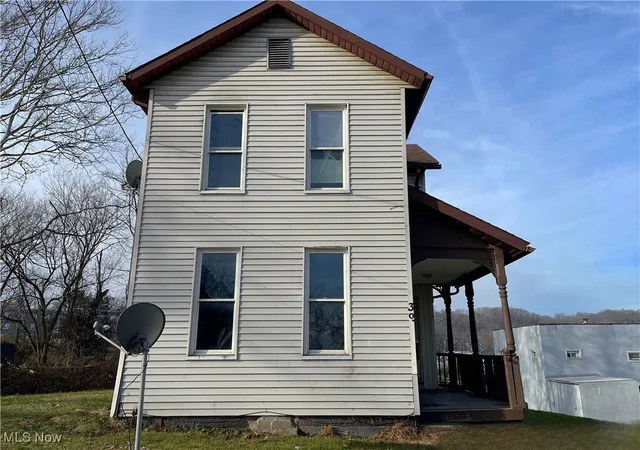 Homes for sale in Zanesville, OH | 39 Osage St, Zanesville, OH 43701 | MLS# 5182080