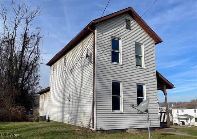 Homes for sale in Zanesville, OH | 39 Osage St, Zanesville, OH 43701 | MLS# 5182080