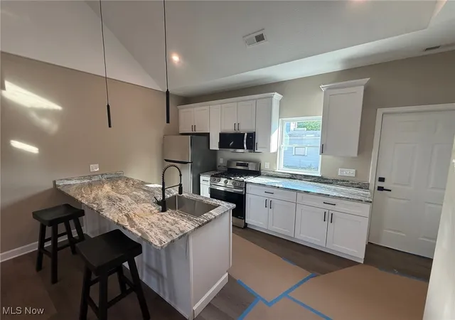 4th image of 17761 Shurmer Rd, Strongsville, OH 44136 | MLS# 5181892