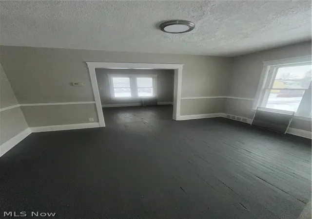 Listing Photo 5 - Condo for sale in building located at 987 Evangeline Rd, Cleveland, OH 44110