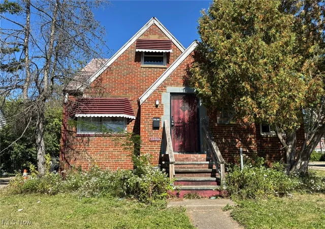 Homes for sale in Cleveland, OH | 16909 Harvard Ave, Cleveland, OH 44128 | MLS# 5182163