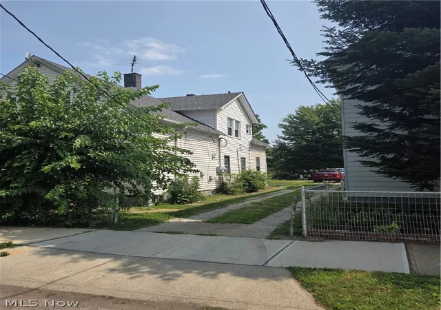 Homes for sale in Cleveland, OH | 1101 E 66th St, Cleveland, OH 44103 | MLS# 5182178