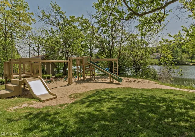 15th image of 17 Chillicothe Rd, Chagrin Falls, OH 44023 | MLS# 5182280