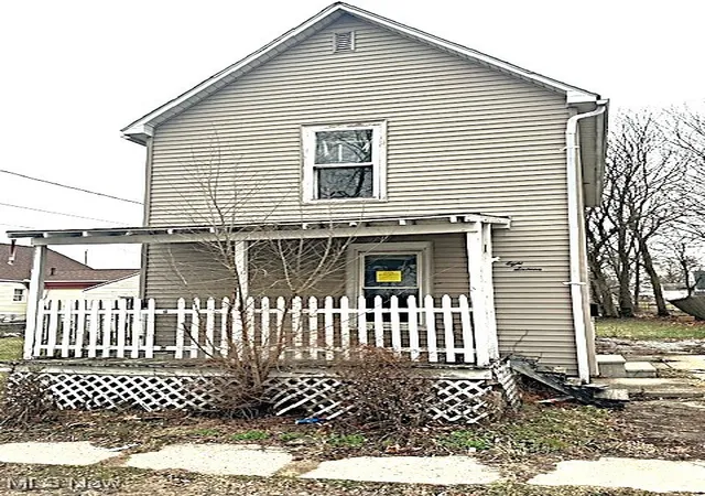 1st image of 816 N Baxter St, Lima, OH 45801 | MLS# 5182429