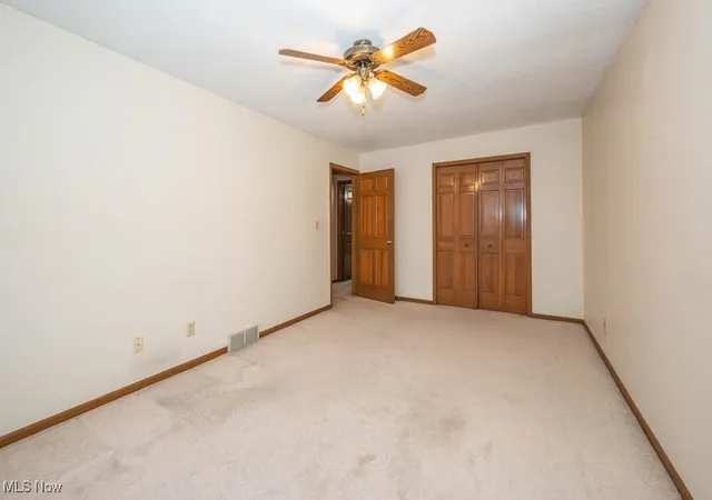 2nd image of 852 Pearson Cir, Youngstown, OH 44512