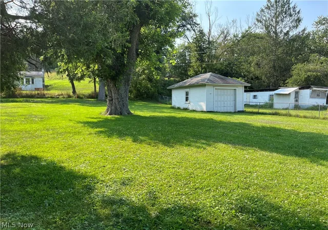 19th image of 329 S Market St, Amsterdam, OH 43903 | MLS# 5182514