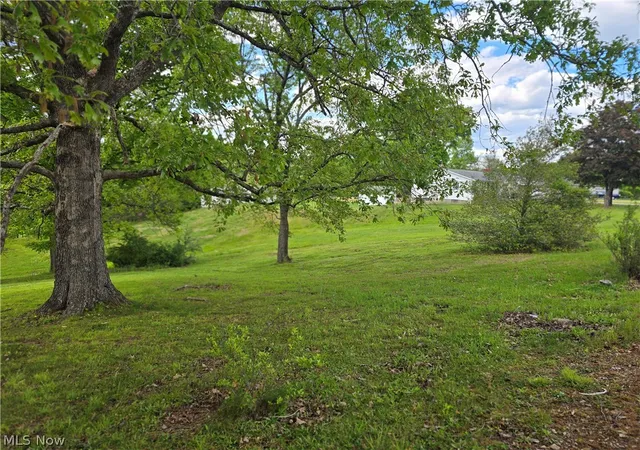Homes for sale in Parkersburg, WV | Meadow Lane Cir, Parkersburg, WV 26101 | MLS# 5182392