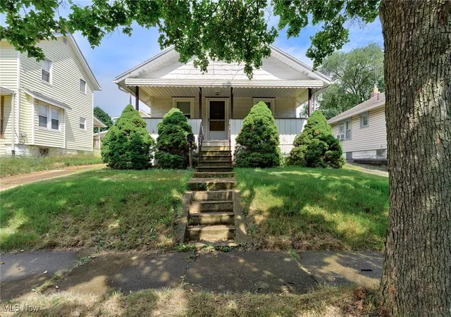 Homes for sale in Akron, OH | 1243 Herberich Ave, Akron, OH 44301 | MLS# 5182792
