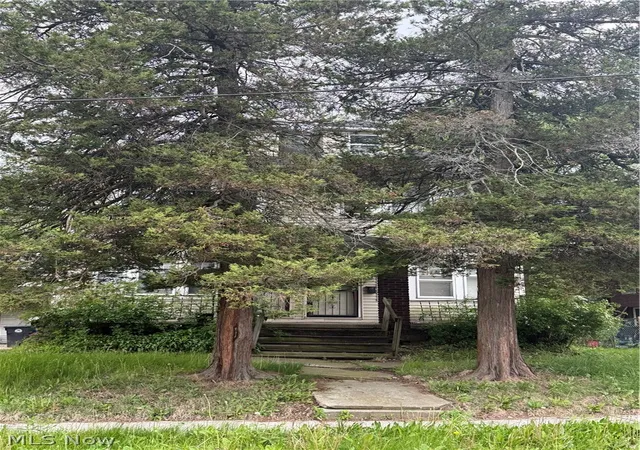 2nd image of 4170 E 113th St, Cleveland, OH 44105 | MLS# 5182955