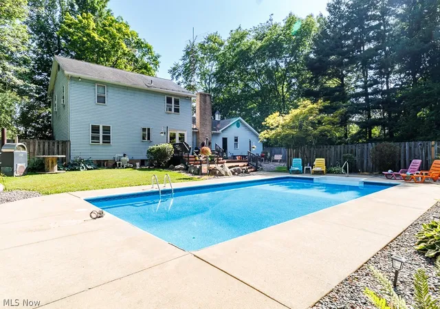 2nd image of 840 Carriage Hill Dr, Salem, OH 44460 | MLS# 5182652