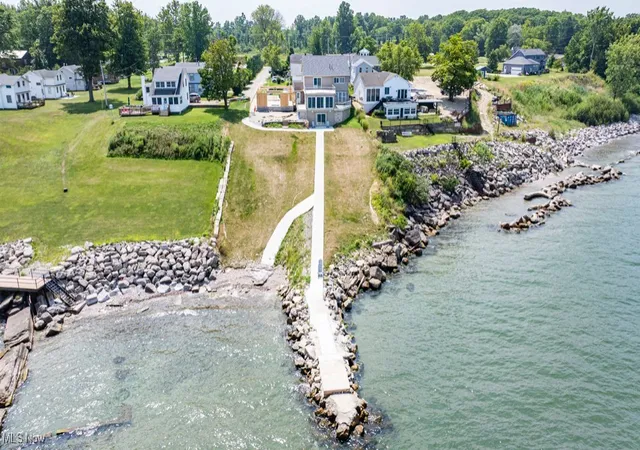 3rd image of 7 Ninevah Beach Dr, Ashtabula, OH 44004 | MLS# 5183184