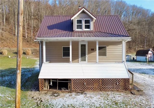 Homes for sale in Adena, OH | 33 Hill, Adena, OH 43901 | MLS# 5183237
