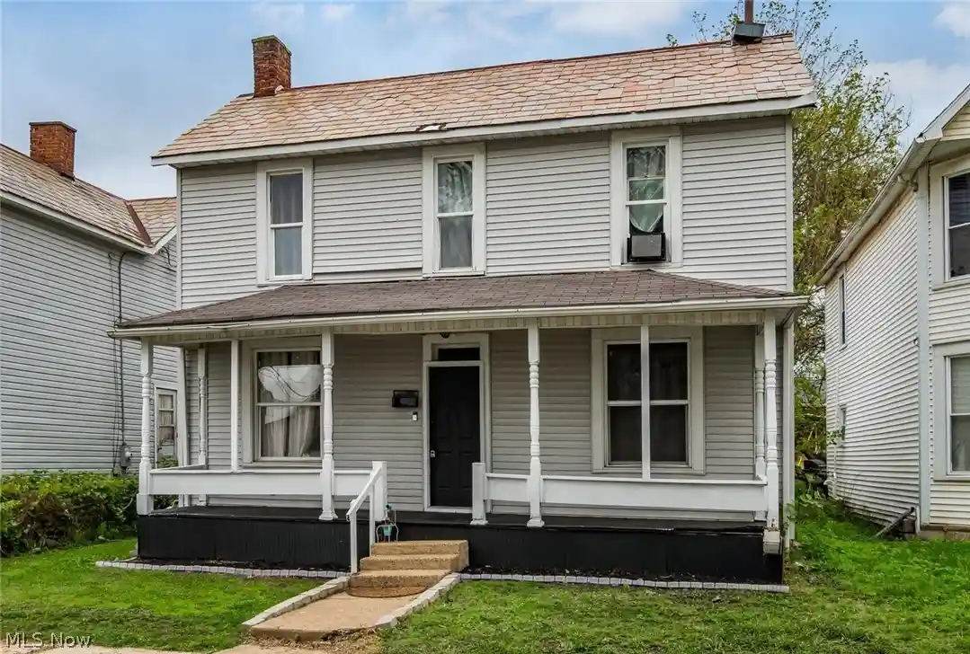 Single family home for sale at 405 Foster Ave, Cambridge, OH 43725 | MLS# 5183066