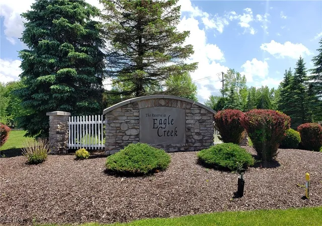 3rd image of 8405 Eagle Creek Dr, Garrettsville, OH 44231 | MLS# 5183320