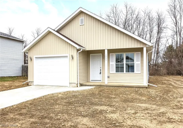 Photo 2 of Single family home for sale at 1999 E Oldgate Rd, Sandusky, OH 44870 | MLS# 5183528 | Listing updated on 2026-08-31