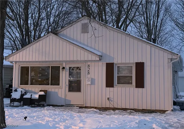 2nd image of 828 S Logan St, Elyria, OH 44035 | MLS# 5183715
