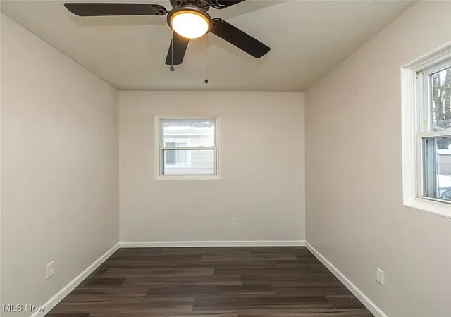5th image of 828 S Logan St, Elyria, OH 44035 | MLS# 5183715