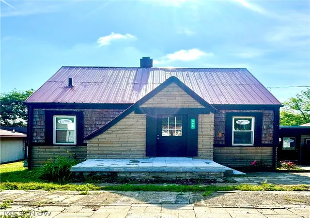 2nd image of 565 S Meridian Rd, Youngstown, OH 44509 | MLS# 5183788