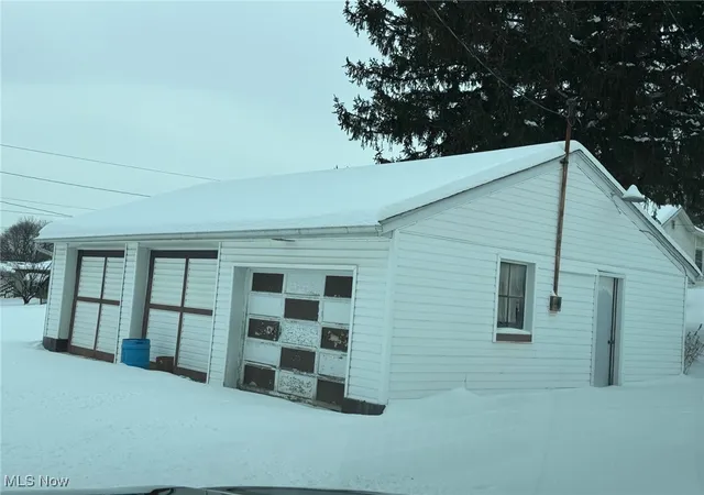 2nd image of 1627 Hay Ave, Coshocton, OH 43812 | MLS# 5182600