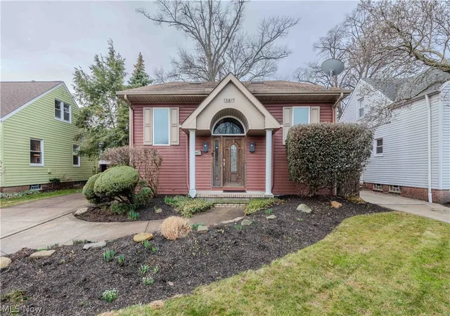 Homes for sale in Lakewood, OH | 13817 Lakewood Heights Blvd, Lakewood, OH 44107 | MLS# 5182784