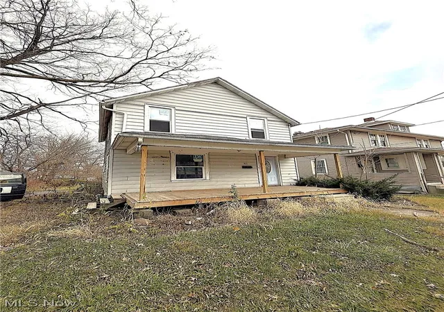 1st image of 411 S Collett St, Lima, OH 45805 | MLS# 5184344